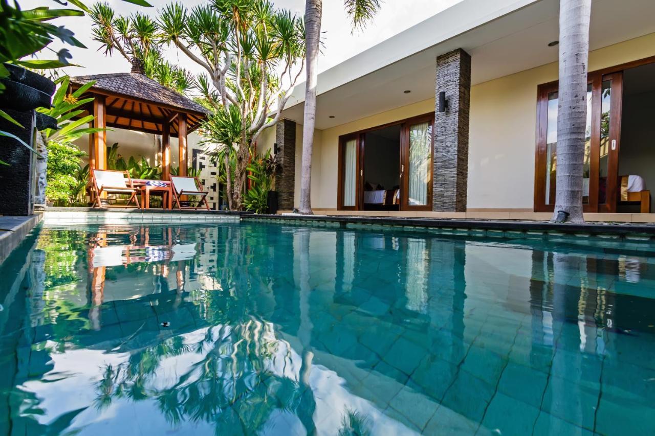 Pulau Villa