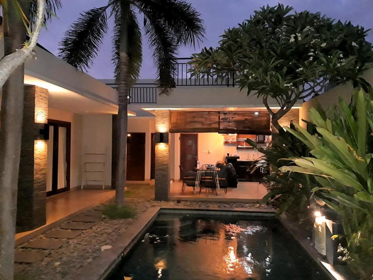 Pulau Villa